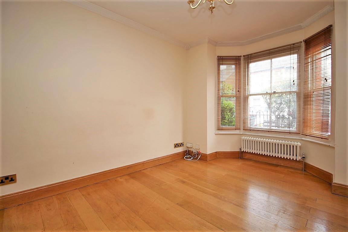 2 bed property in Rowley Road, Reading